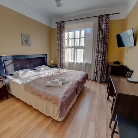 Viktorija Hotel 3*